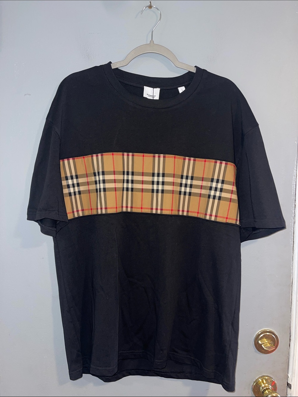 NWT Burberry Black Short Sleeve Tee with Tan Plaid Chest Panel Men's Size L